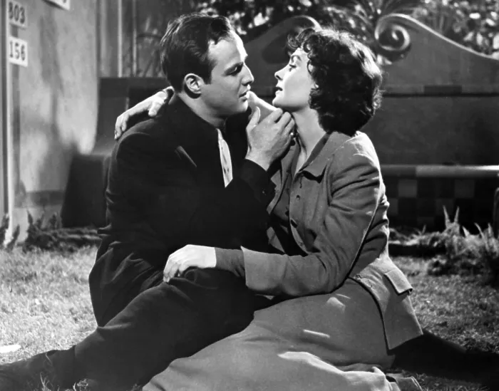 Framed Print : GUYS AND DOLLS, from left: Marlon Brando, Jean Simmons, 1955