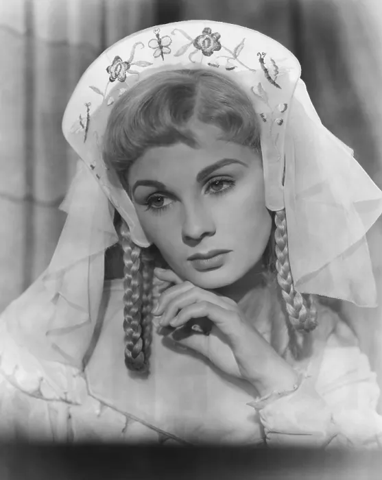 Framed Print : HAMLET, Jean Simmons, 1948 Framed Print : HAMLET, Jean Simmons, 1948