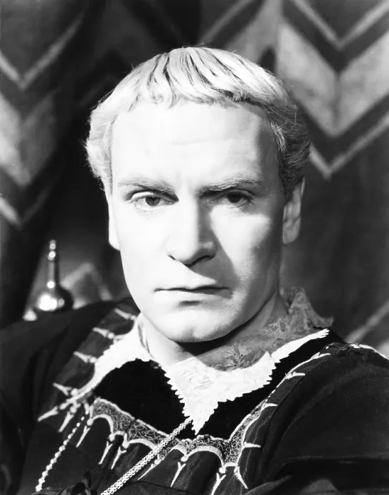 Framed Print : HAMLET, Laurence Olivier, 1948