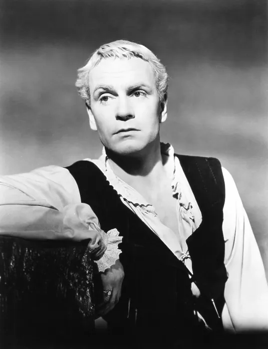Framed Print : HAMLET, Laurence Olivier, 1948