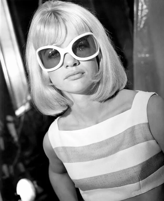 Framed Print : HAMMERHEAD, Judy Geeson, 1968
