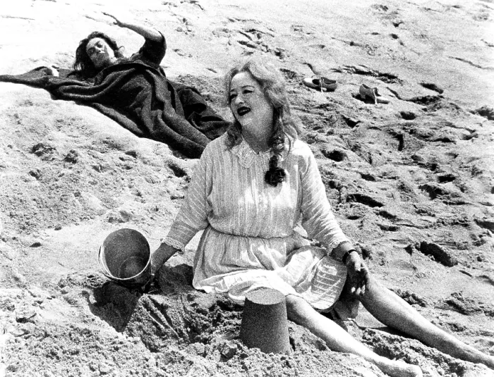 Framed Print : WHAT EVER HAPPENED TO BABY JANE?, from left, Joan Crawford, Bette Davis, 1962