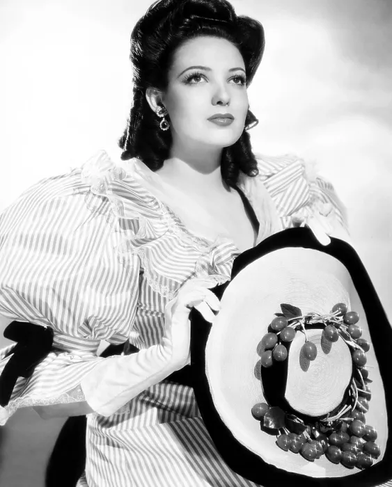 Framed Print : IT HAPPENED TOMORROW, Linda Darnell, 1944