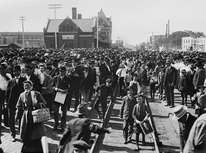Framed Print : Happy crowd that came out to listen to Republican William Howard Taft in Hutchinson, Kansas, 1908