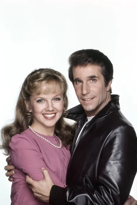 Framed Print : HAPPY DAYS, from left: Linda Purl, Henry Winkler, (1970s), 1974-84