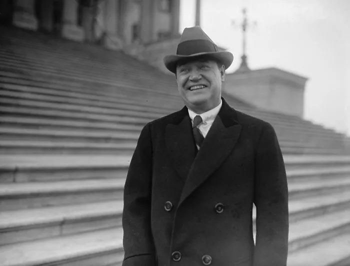 Framed Print : Harry F. Sinclair (1876-1956), president of Sinclair Consolidated Oil Corporation, on the steps of the Capitol in Washington D.C Framed Print : Harry F. Sinclair (1876-1956), president of Sinclair Consolidated Oil Corporation, on the steps of the Capitol in Washington D.C