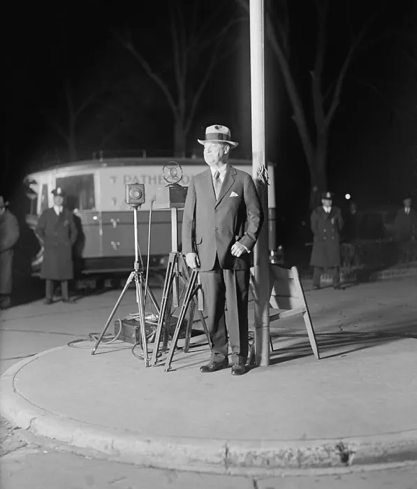 Framed Print : Harry F. Sinclair (1876-1956) smiles for the press as he emerges from the District of Columbia Prison on Nov. 21, 1929