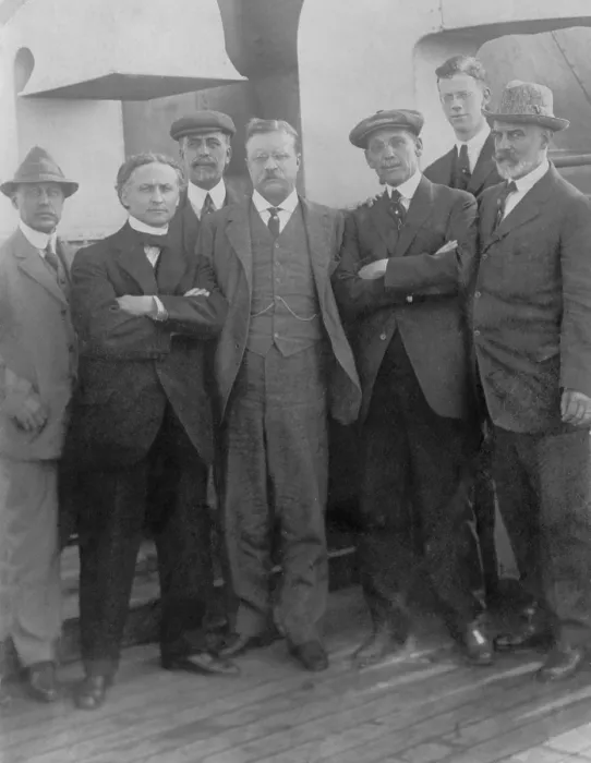 Framed Print : Harry Houdini with Theodore Roosevelt and others aboard the Hamburg-American liner Imperator in 1914