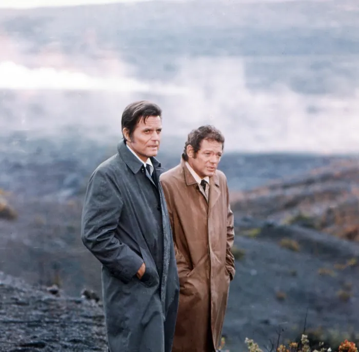 Framed Print : HAWAII FIVE-O, from left: Jack Lord, James MacArthur, 1968-1980