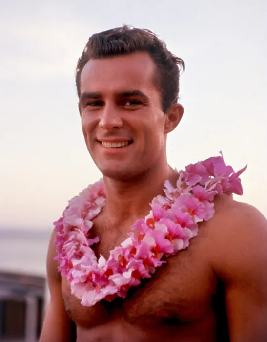 Framed Print : HAWAIIAN EYE, Robert Conrad, 1959-1963 Framed Print : HAWAIIAN EYE, Robert Conrad, 1959-1963