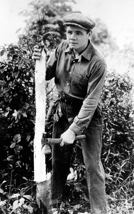 Framed Print : HEADING HOME, Babe Ruth, 1920. Courtesy: CSU Archives / Everett Collection