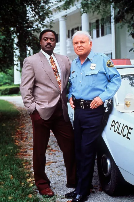 Framed Print : IN THE HEAT OF THE NIGHT, from left: Howard E. Rollins Jr. Carroll O'Connor (1992), 1988-95