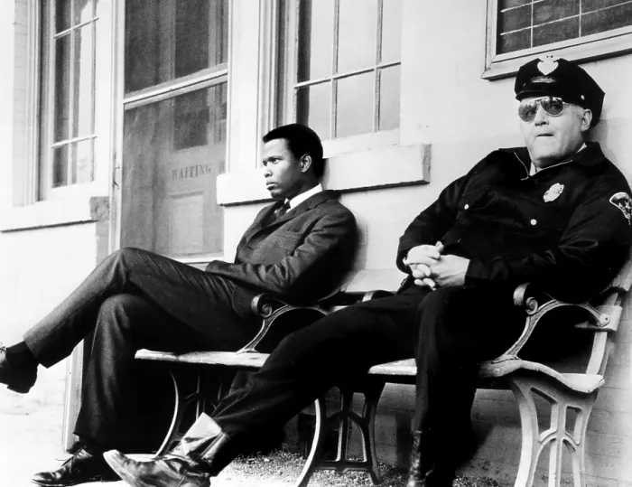 Framed Print : IN THE HEAT OF THE NIGHT, Sidney Poitier, Rod Steiger, 1967 Framed Print : IN THE HEAT OF THE NIGHT, Sidney Poitier, Rod Steiger, 1967