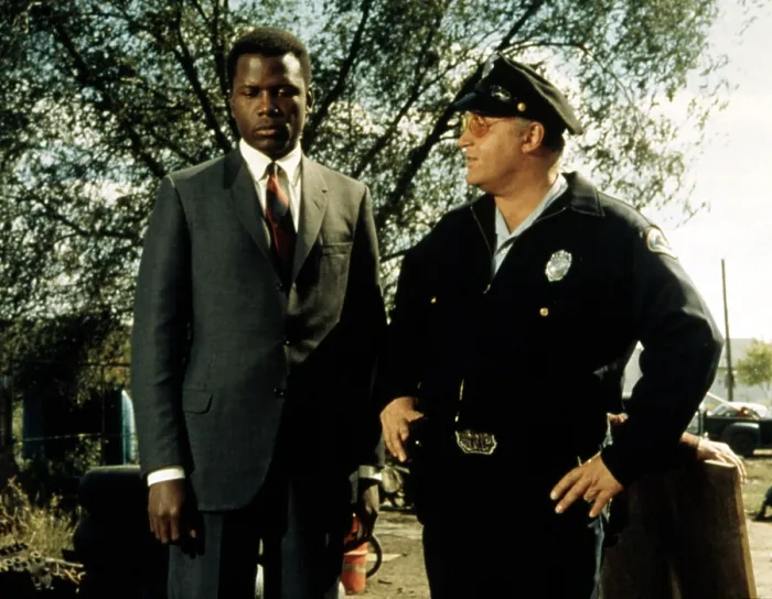 Framed Print : IN THE HEAT OF THE NIGHT, Sidney Poitier, Rod Steiger, 1967 Framed Print : IN THE HEAT OF THE NIGHT, Sidney Poitier, Rod Steiger, 1967