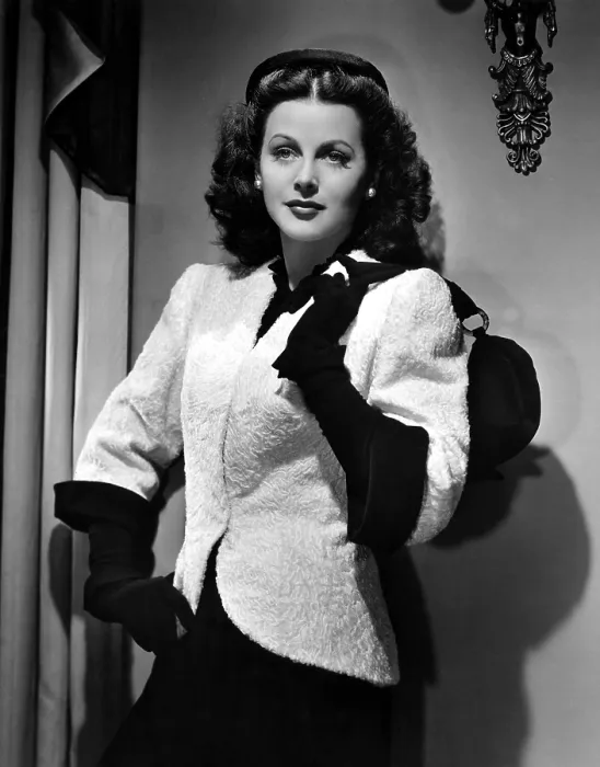 Framed Print : THE HEAVENLY BODY, Hedy Lamarr, 1944 Framed Print : THE HEAVENLY BODY, Hedy Lamarr, 1944