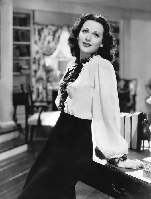 Framed Print : THE HEAVENLY BODY, Hedy Lamarr, 1944 Framed Print : THE HEAVENLY BODY, Hedy Lamarr, 1944