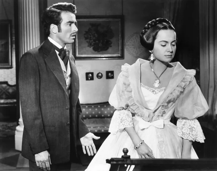 Framed Print : THE HEIRESS, from left, Montgomery Clift, Olivia de Havilland, 1949