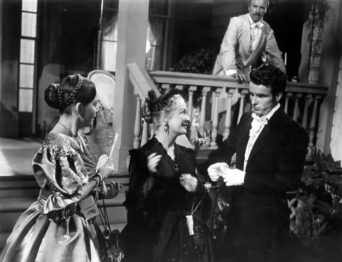 Framed Print : THE HEIRESS, Olivia De Havilland, Miriam Hopkins, Ralph Richardson, Montgomery Clift, 1949