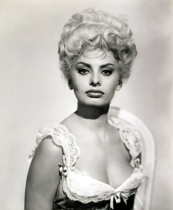 Framed Print : HELLER IN PINK TIGHTS, Sophia Loren, 1960