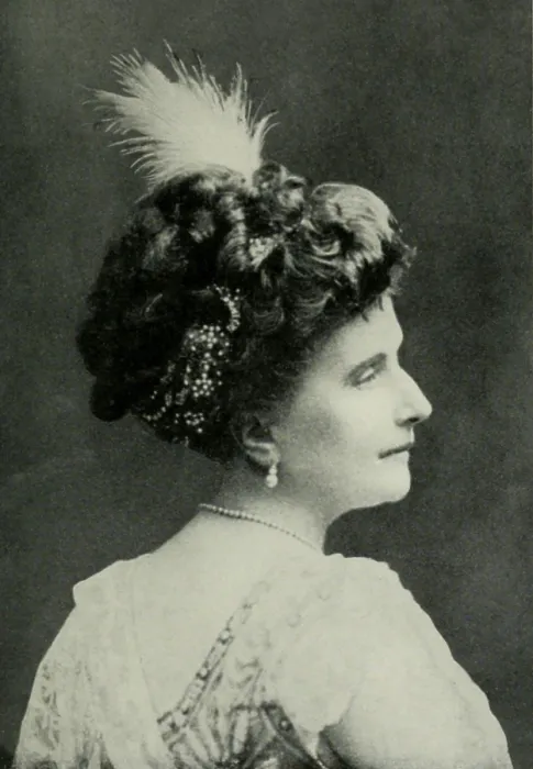 Framed Print : Henriette Raynouard, second wife of politician Joseph Caillaux, killed a newspaper editor in 1914 Framed Print : Henriette Raynouard, second wife of politician Joseph Caillaux, killed a newspaper editor in 1914