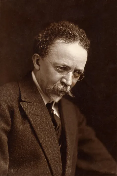 Framed Print : Henry Ossawa Tanner, 1909, portrait by Peter P. Jones