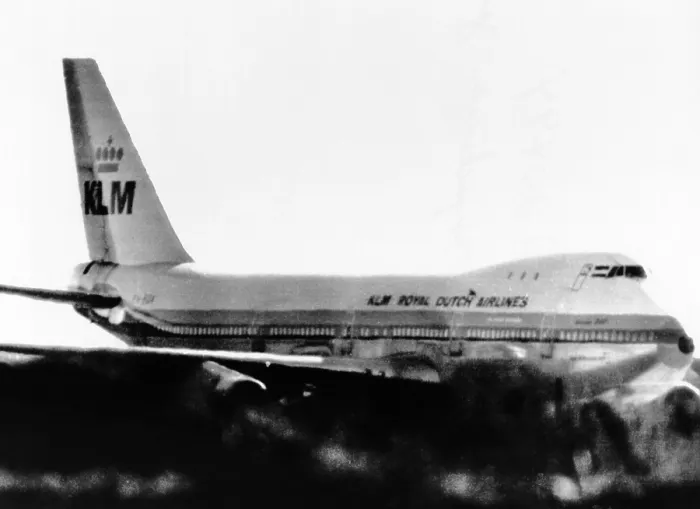 Framed Print : Hijacked Dutch Airliner in Tripoli, Libya. Arab hijackers took the KLM Jumbo Jet to airports in Syria, Cyprus, Libya, and Malta Framed Print : Hijacked Dutch Airliner in Tripoli, Libya. Arab hijackers took the KLM Jumbo Jet to airports in Syria, Cyprus, Libya, and Malta