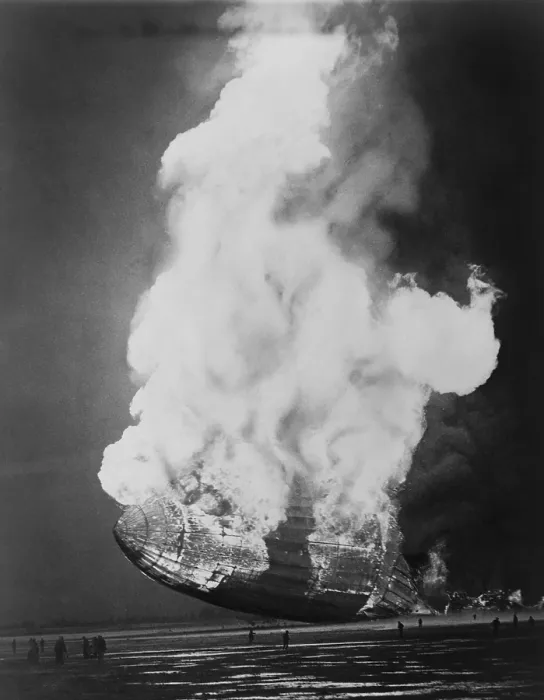 Framed Print : The Hindenburg hits the ground in flames in Lakehurst, N.J. on May 6, 1937 Framed Print : The Hindenburg hits the ground in flames in Lakehurst, N.J. on May 6, 1937