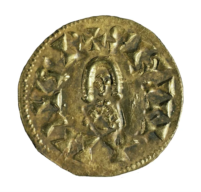 Framed Print : Hispanic-Visigothic triens of Sisenand of the mint of Eliberri (Granada). Coin. SPAIN. Barcelona. Numismatic Cabinet of Catalonia. AISA / Everett Collection**US SALES ONLY**