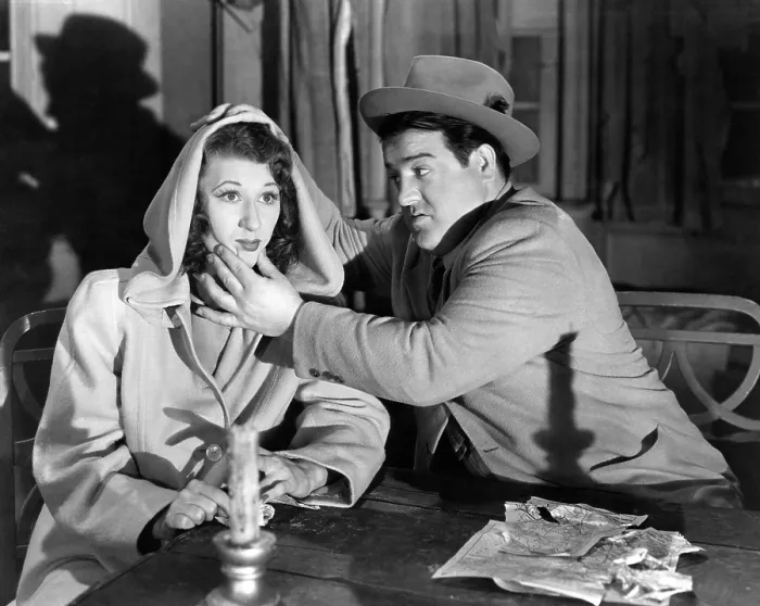 Framed Print : HOLD THAT GHOST, Joan Davis, Lou Costello, 1941