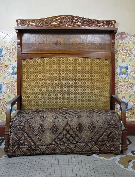 Framed Print : HOMAR i MESQUIDA, Gaspar (1870-1953). Sofa. 1901-1907. SPAIN. Reus. Navs House. Modernism. Furniture. AISA / Everett Collection**US SALES ONLY**