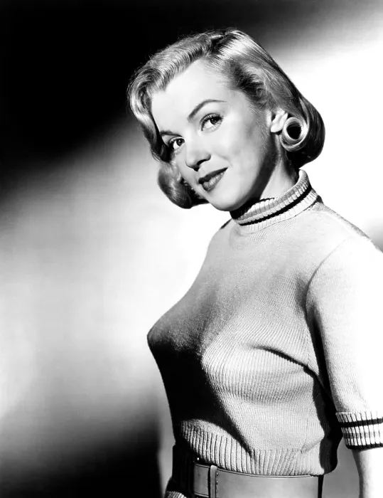 Framed Print : HOME TOWN STORY, Marilyn Monroe, 1951 Framed Print : HOME TOWN STORY, Marilyn Monroe, 1951