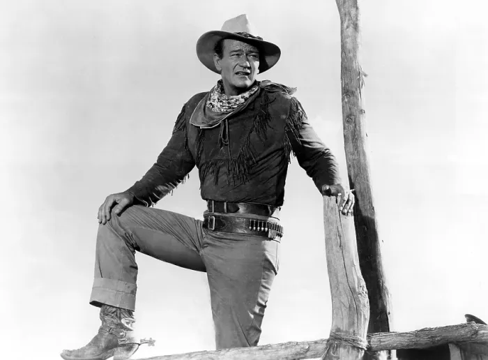 Framed Print : HONDO, John Wayne, 1954 Framed Print : HONDO, John Wayne, 1954