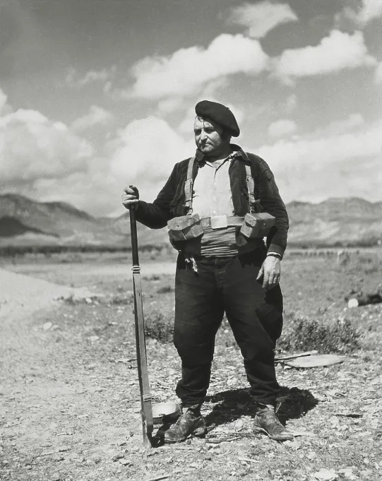 Framed Print : HORNA, Kati (1912); VILLA, Pancho (20th century). Militiaman Pancho Villa in Banastas-Carrascal, front of Aragn, in 1937. SPAIN. Salamanca. Archivo Histrico Nacional Framed Print : HORNA, Kati (1912); VILLA, Pancho (20th century). Militiaman Pancho Villa in Banastas-Carrascal, front of Aragn, in 1937. SPAIN. Salamanca. Archivo Histrico Nacional