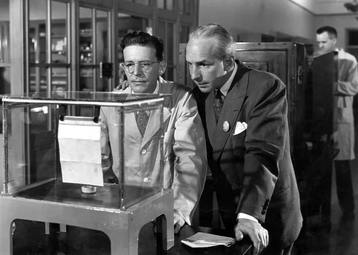 Framed Print : THE HOUSE ON 92ND STREET, Lloyd Nolan (r), 1945. TM and Copyright 20th Century Fox Film Corp. All rights reserved. Courtesy: Everett Collection Framed Print : THE HOUSE ON 92ND STREET, Lloyd Nolan (r), 1945. TM and Copyright 20th Century Fox Film Corp. All rights reserved. Courtesy: Everett Collection