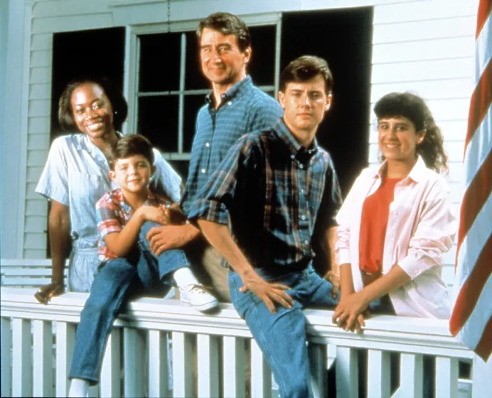 Framed Print : I'LL FLY AWAY, Regina Taylor, John Aaron Bennett, Sam Waterston, Jeremy London, Ashlee Levitch, 1991, TV, 1991-93 Framed Print : I'LL FLY AWAY, Regina Taylor, John Aaron Bennett, Sam Waterston, Jeremy London, Ashlee Levitch, 1991, TV, 1991-93