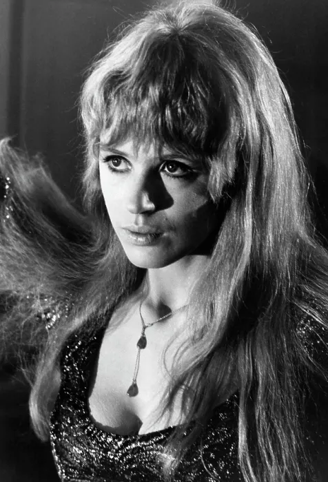 Framed Print : I'LL NEVER FORGET WHATS'S'ISNAME, Marianne Faithfull, 1967