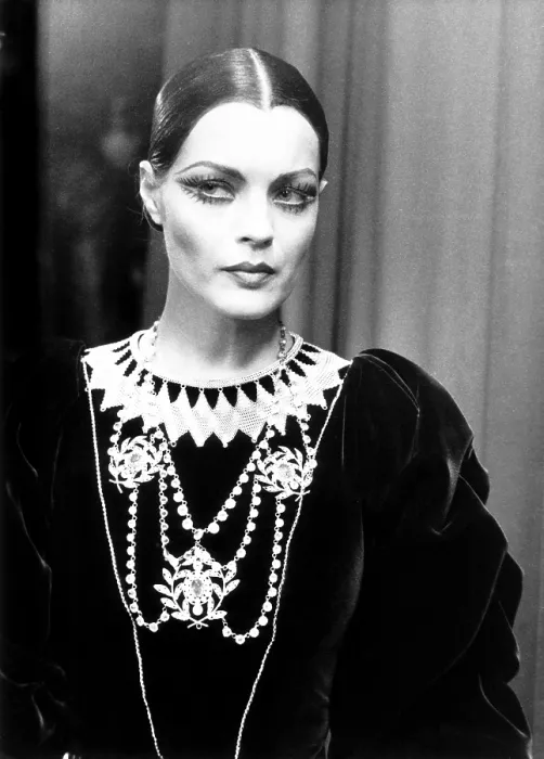 Framed Print : THAT MOST IMPORTANT THING: LOVE, (aka L'IMPORTANT C'EST D'AIMER), Romy Schneider, 1975 Framed Print : THAT MOST IMPORTANT THING: LOVE, (aka L'IMPORTANT C'EST D'AIMER), Romy Schneider, 1975