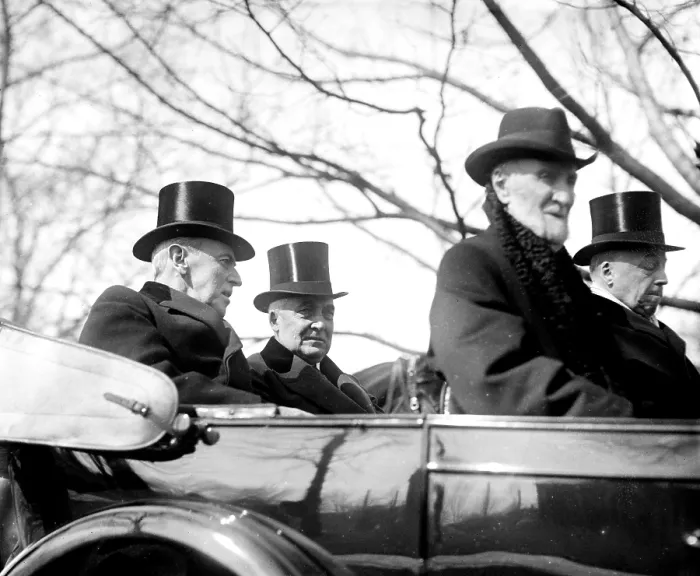 Framed Print : Incoming President Warren G. Harding (1865-1923) riding in open convertible to his inauguration with Presidential Woodrow Wilson (1856-1924), March 4, 1921