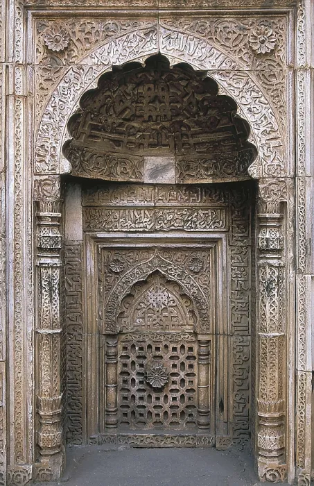 Framed Print : INDIA. DELHI. Delhi. Mihrab of Qutub Minar, minaret of the Quwwat-al-Islam Mosque (c.1190). AISA / Everett Collection**US SALES ONLY** Framed Print : INDIA. DELHI. Delhi. Mihrab of Qutub Minar, minaret of the Quwwat-al-Islam Mosque (c.1190). AISA / Everett Collection**US SALES ONLY**