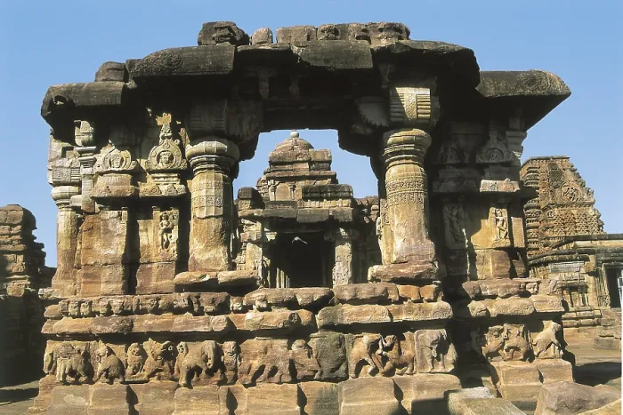 Framed Print : INDIA. KARNATAKA. Pattadakal. Mallikarjuna Temple. Built in 8th c. - Iberfoto / Everett Collection (555403)**US SALES ONLY**