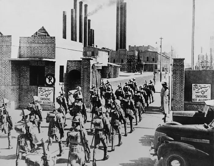Framed Print : Indian soldiers enter the world's largest oil refinery on Abadan Island, Iran Framed Print : Indian soldiers enter the world's largest oil refinery on Abadan Island, Iran