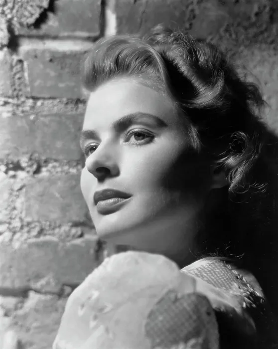 Framed Print : INGRID BERGMAN, portrait Framed Print : INGRID BERGMAN, portrait