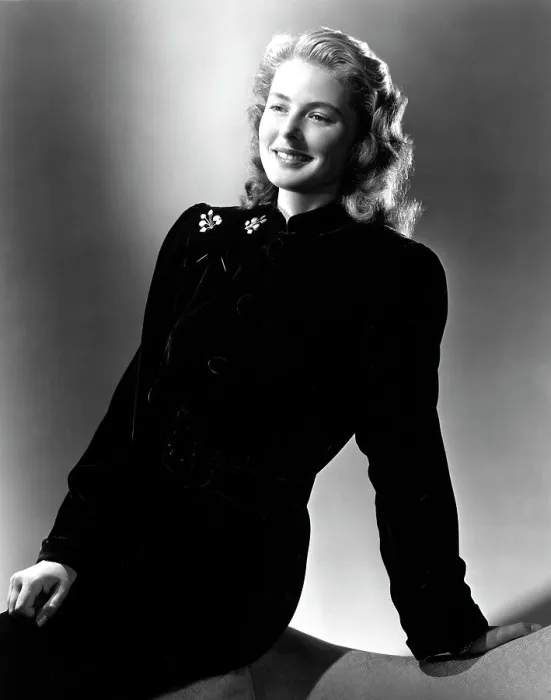 Framed Print : INGRID BERGMAN, portrait c. 1946 Framed Print : INGRID BERGMAN, portrait c. 1946