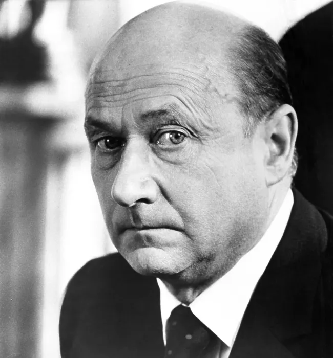 Framed Print : INNOCENT BYSTANDERS, Donald Pleasence, 1972 Framed Print : INNOCENT BYSTANDERS, Donald Pleasence, 1972
