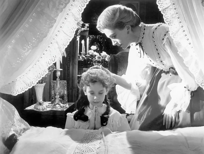 Framed Print : THE INNOCENTS, Pamela Franklin (kneeling), Deborah Kerr, 1961, TM & Copyright (c) 20th Century Fox Film Corp. / courtesy Everett Collection