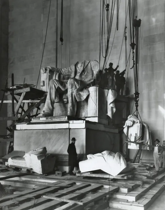 Framed Print : The installation of the statue by Abraham Lincoln in the Lincoln Memorial, Washington, D.C. 1920