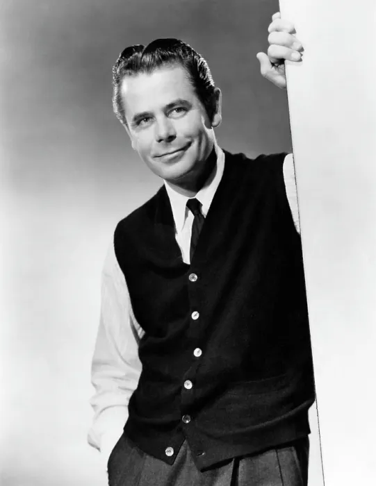Framed Print : INTERRUPTED MELODY, Glenn Ford, 1955