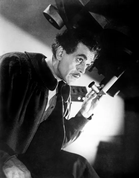 Framed Print : THE INVISIBLE RAY, Boris Karloff, 1936