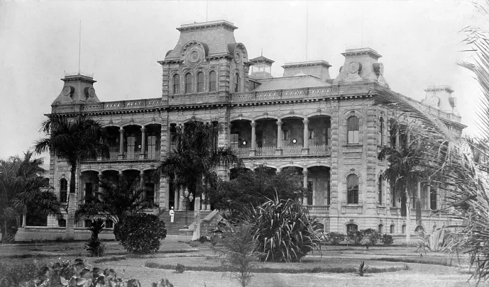 Framed Print : Iolani Palace, Honolulu, Hawaii. Residence of the last two royal rulers of Hawaii. Later served as the capitol of Hawaii. ca. 1890