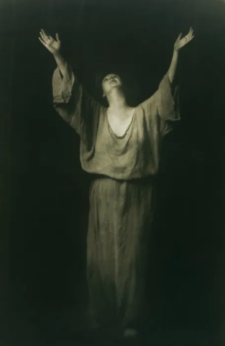 Framed Print : Isadora Duncan performed at the Century Theatre at West 60th Street, NYC, during WW1. This photo is one of a group made by Arnold Genthe at this time (BSLOC_2017_12_46)